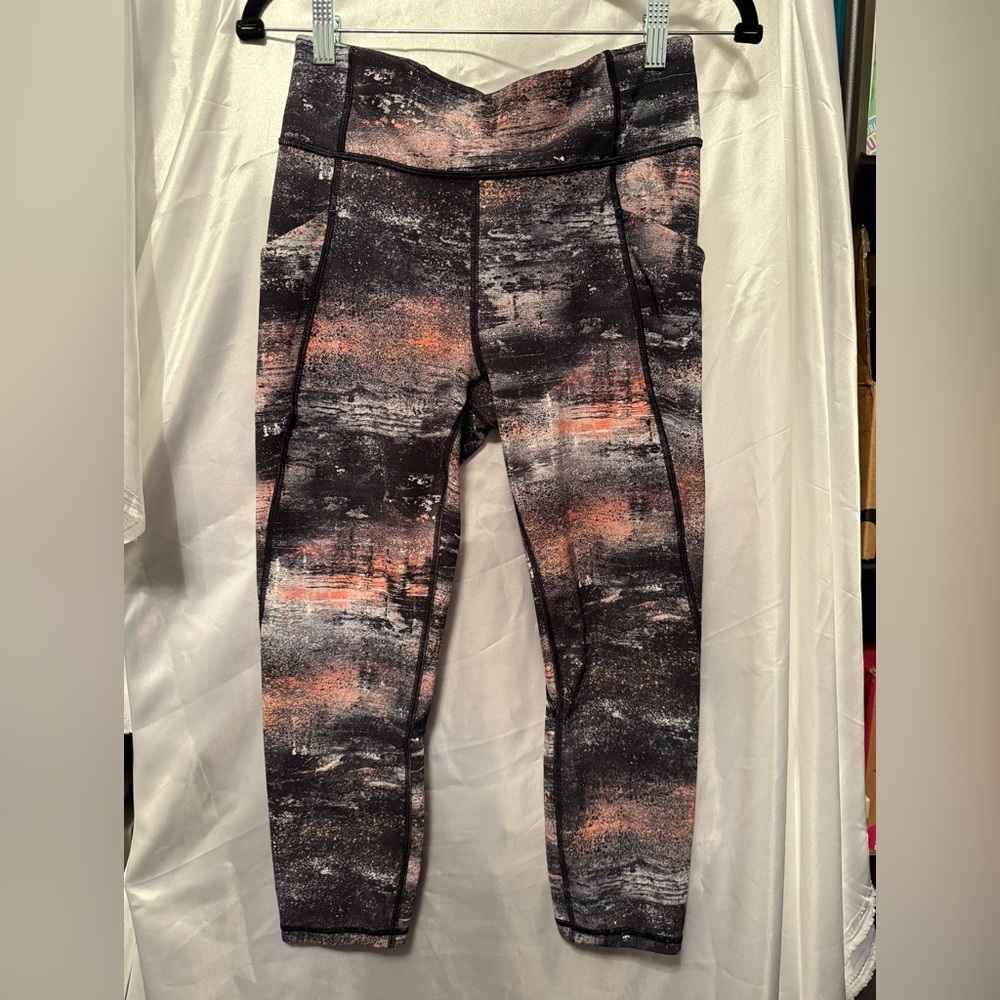 Lululemon Time to Sweat Crop 23"